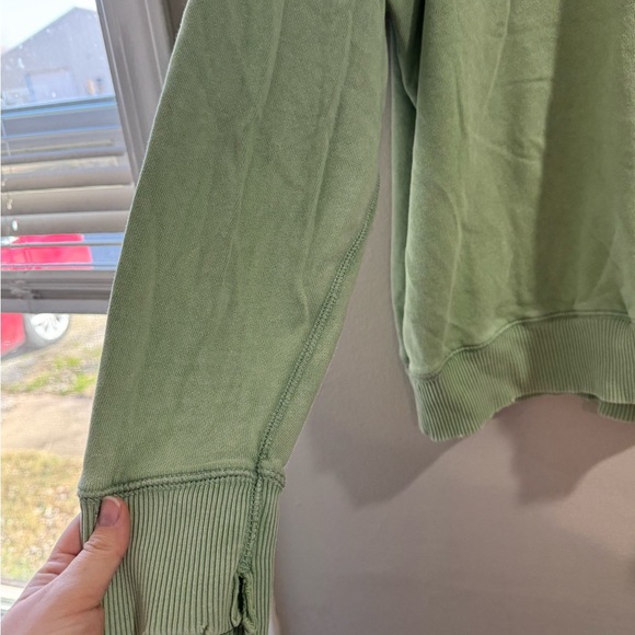 Aerie crewneckk - Picture 3 of 4